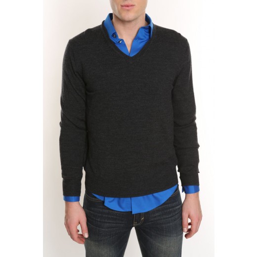 Merino V-neck Pullover Sweater